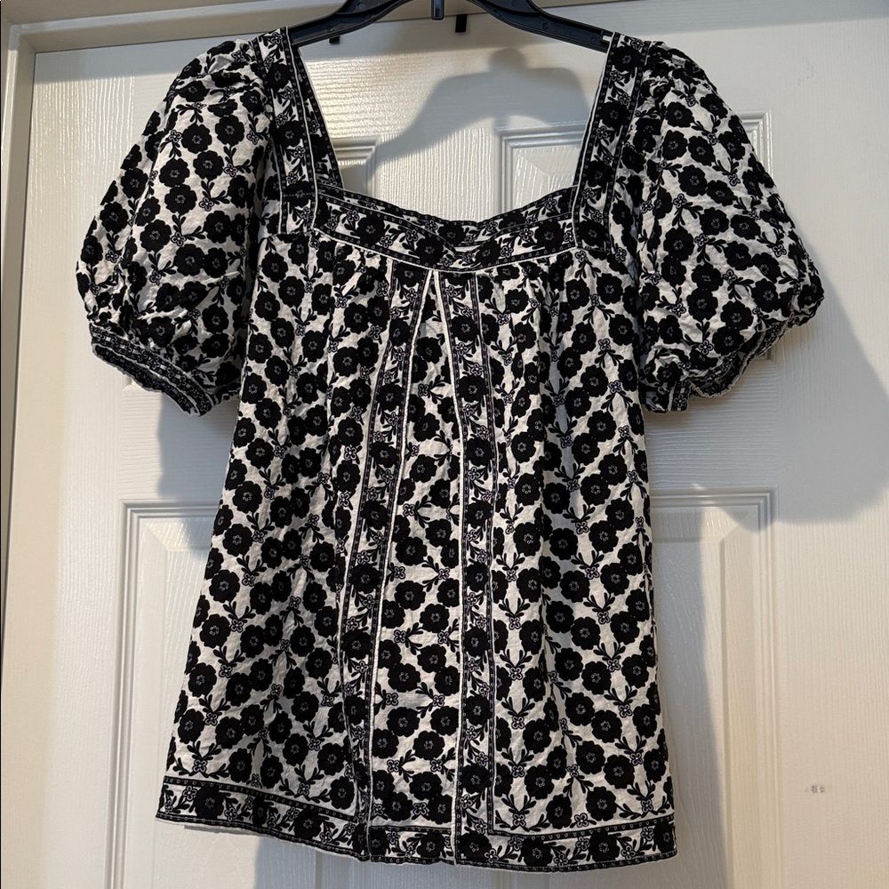 Babydoll Smock Top Black&White Floral vintage inspired Flowy Sq neckline top